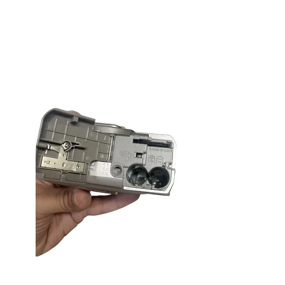 Fujifilm FinePix 2650 Digital Camera 2.0MP 3x Optical Zoom Silver Tested Working